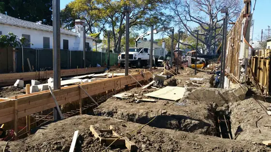 Raised foundation — site photo 12