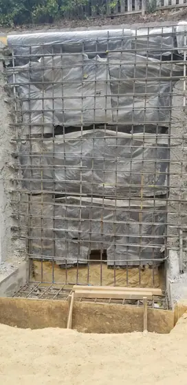 Retaining wall — site photo 12